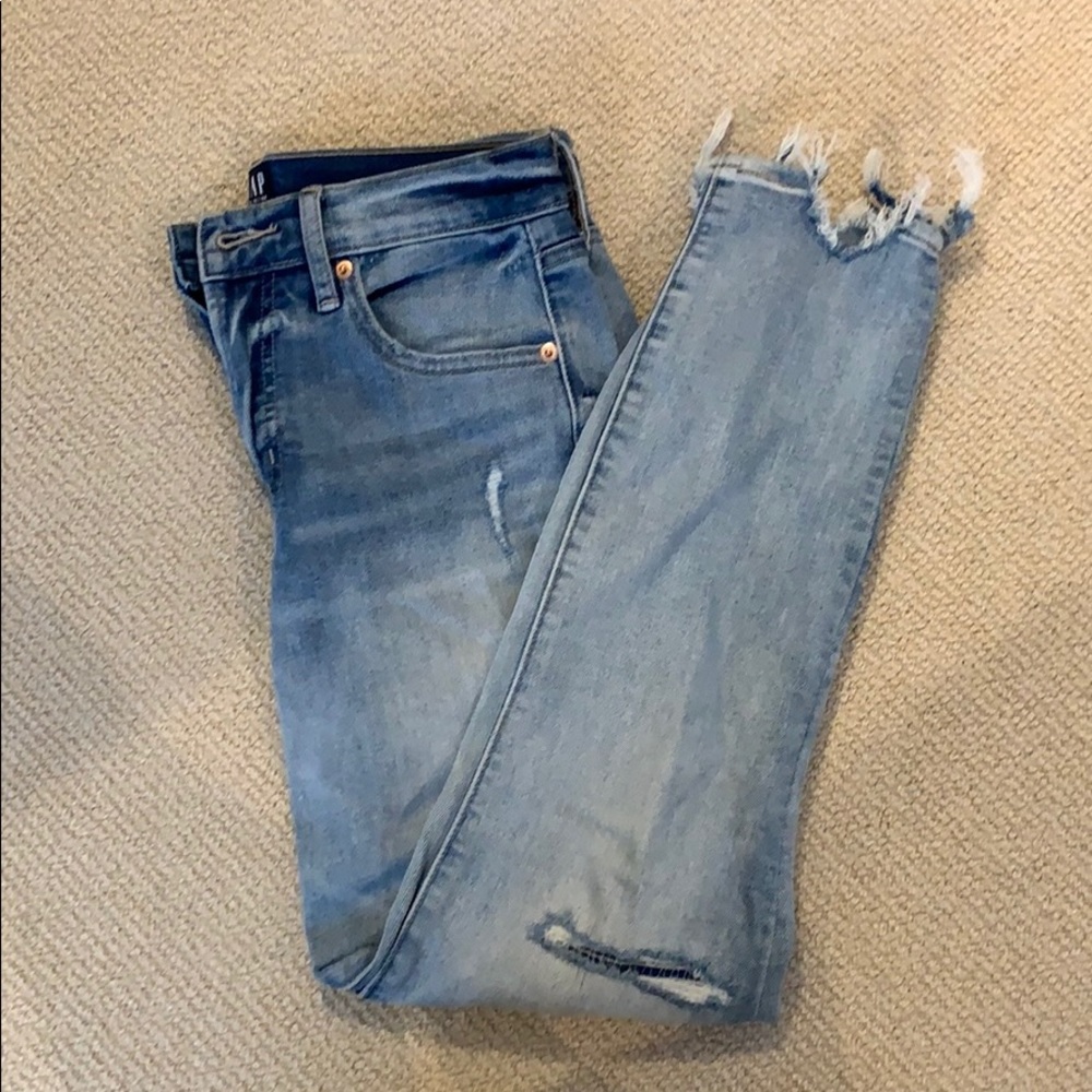 True skinny gap jeans size 26
